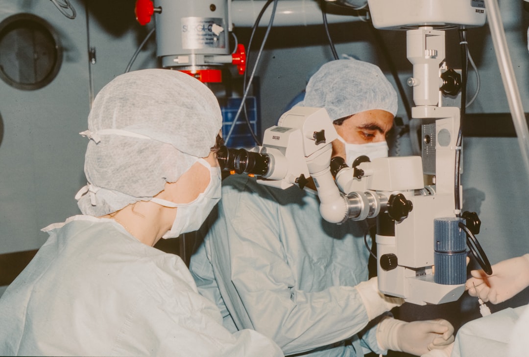 Who Are the Most Recognised Cataract Surgeons in the UK?
